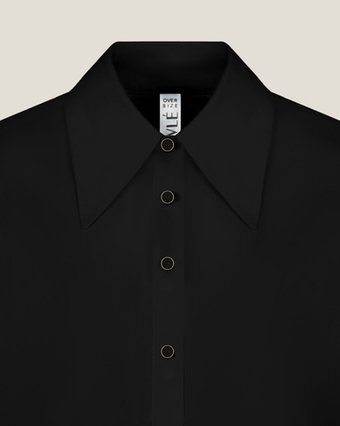 Рубашка "Идеальная" с плечами в черном