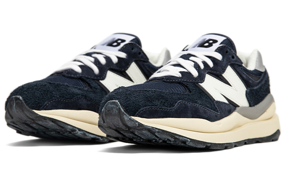 57/40 New Balance 'Eclipse Sea Salt'