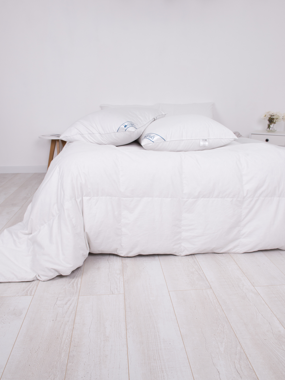 Одеяло пуховое облегчённое Афина Евро 200х200