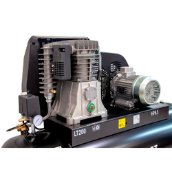 WDK-92060 Компрессор поршневой с ременным приводом 606 л/мин, 4 КВт, 380 В, ресивер 200 л