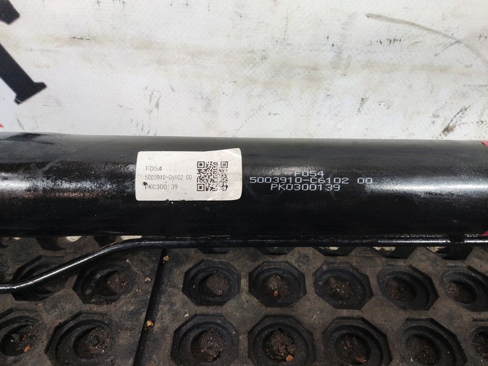 Цилиндр подъема кабины 2023г