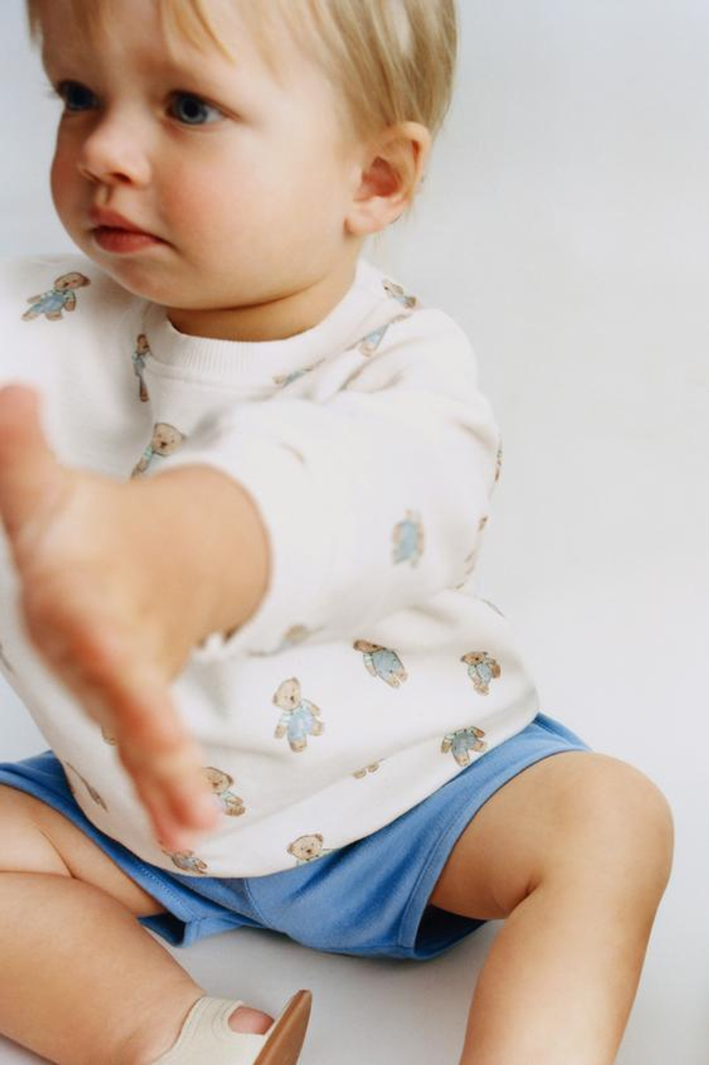 ZARA ТОЛСТОВКА С МИШКАМИ, ЖЕЛТОВАТО-БЕЛЫЙ