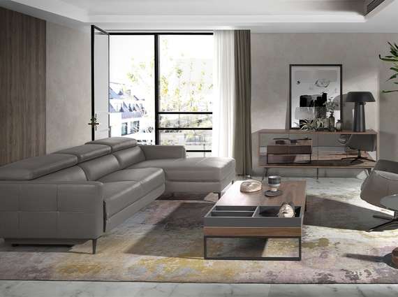 Сервант Angel Cerda 3061, 150х50 см, орех, закаленное стекло