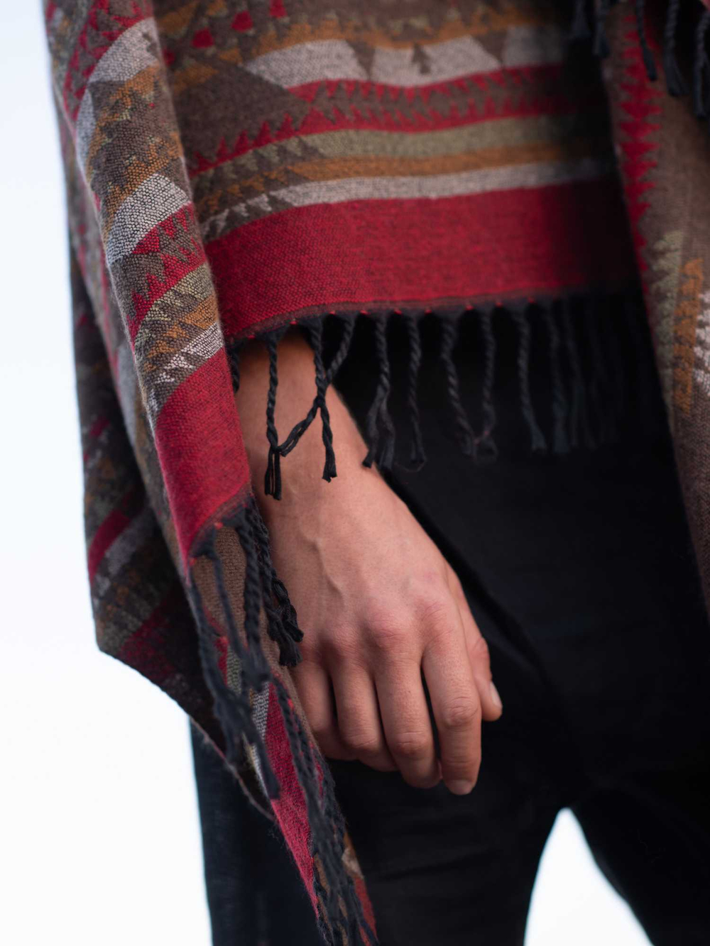 Шарф теплый с индейским орнаментом