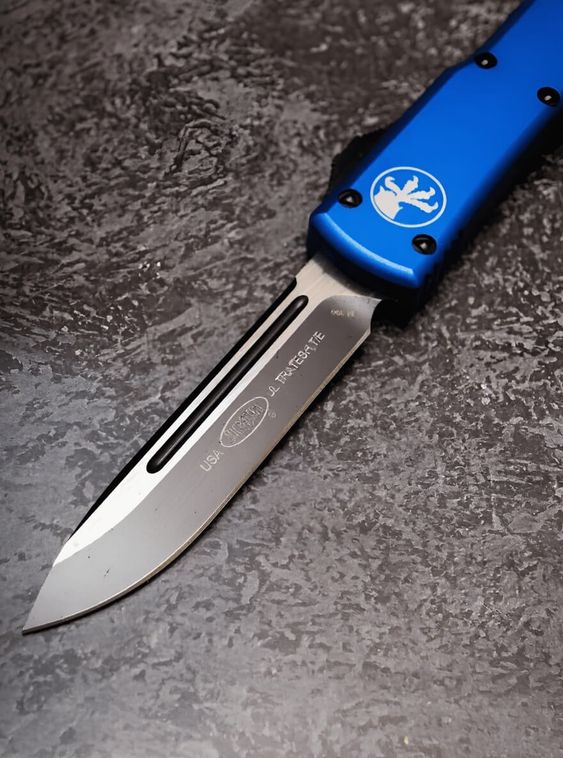 Тактический нож фронтально выкидной автоматический Microtech Синий