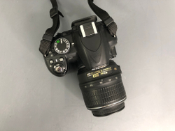 Nikon D3100 kit 18-55mm 13.000 кадров