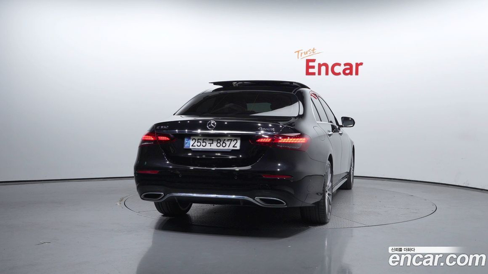 Mercedes-Benz E-Class W213 E350 4MATIC AMG Line (05.2022)