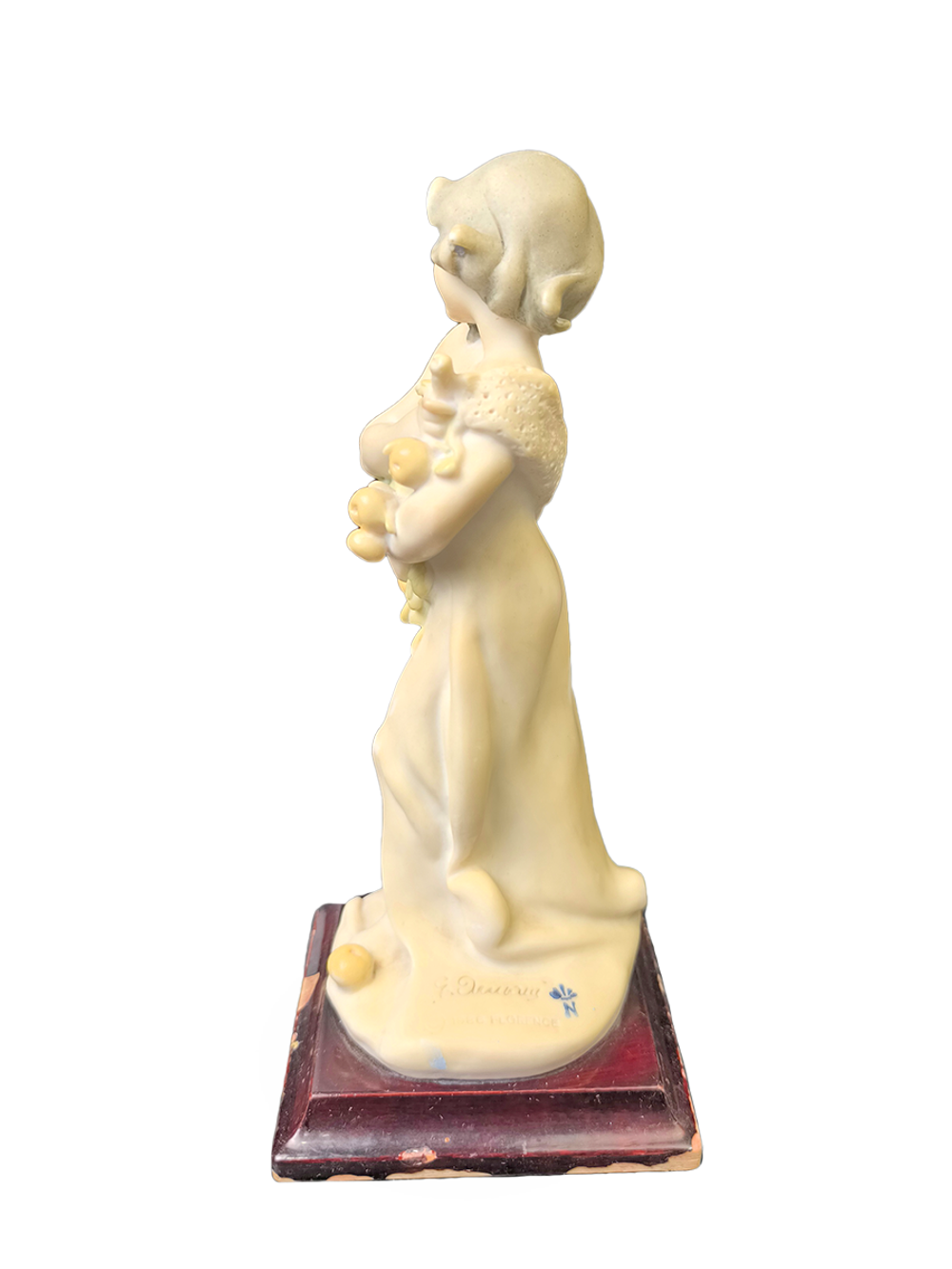 Статуэтка "Девочка с яблоневой веткой" Capodimonte