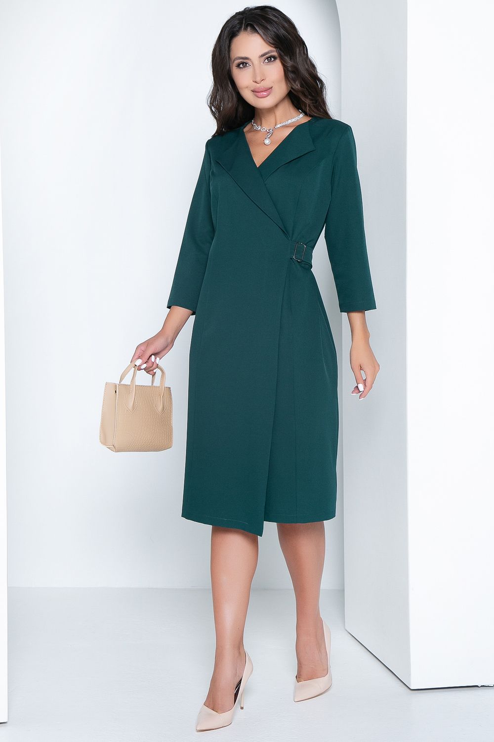 Платье в офисном стиле