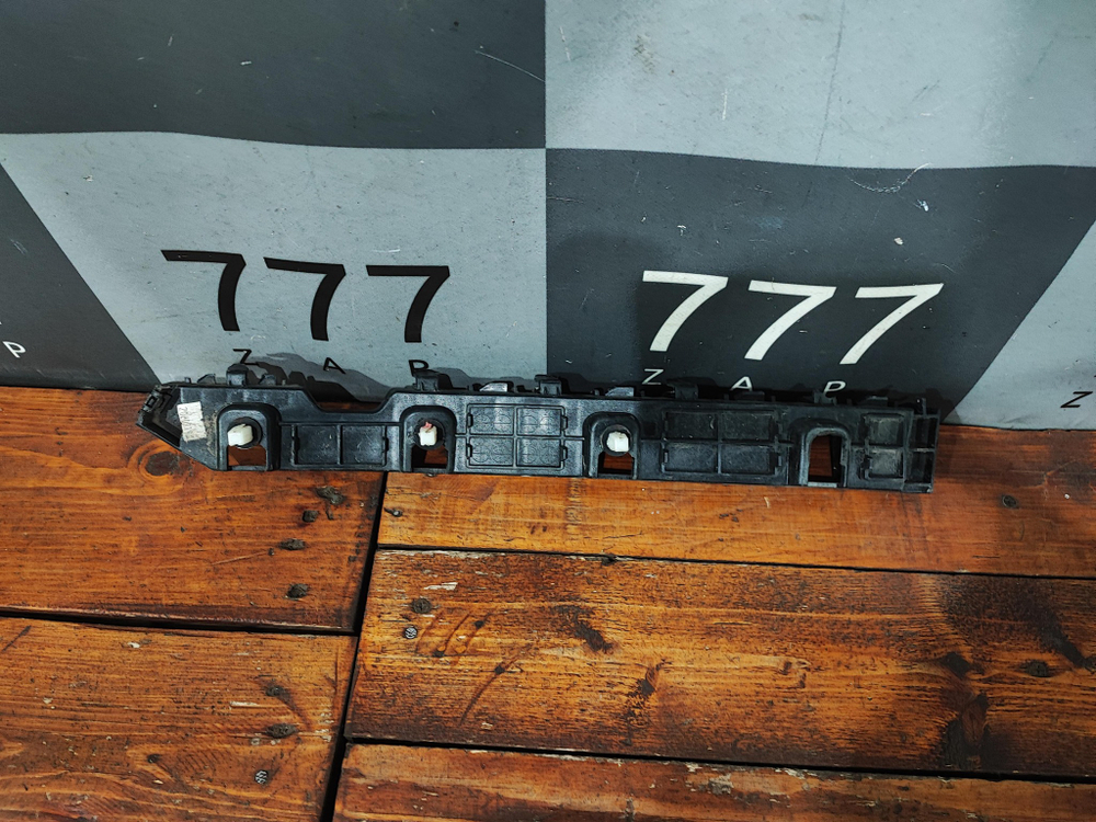 Направляющая заднего бампера Kia Seltos 19-нв Б/У Оригинал 86652Q5000