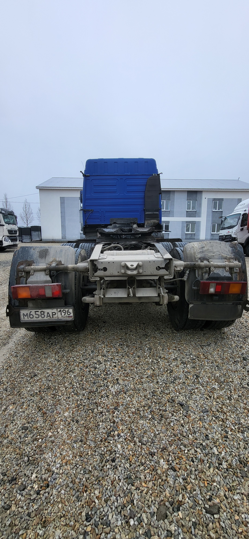 МАЗ 6430 6x4 Седельный тягач 643028-520-012 (Дизельный, 11,7 л, 428 л.с., МТ)