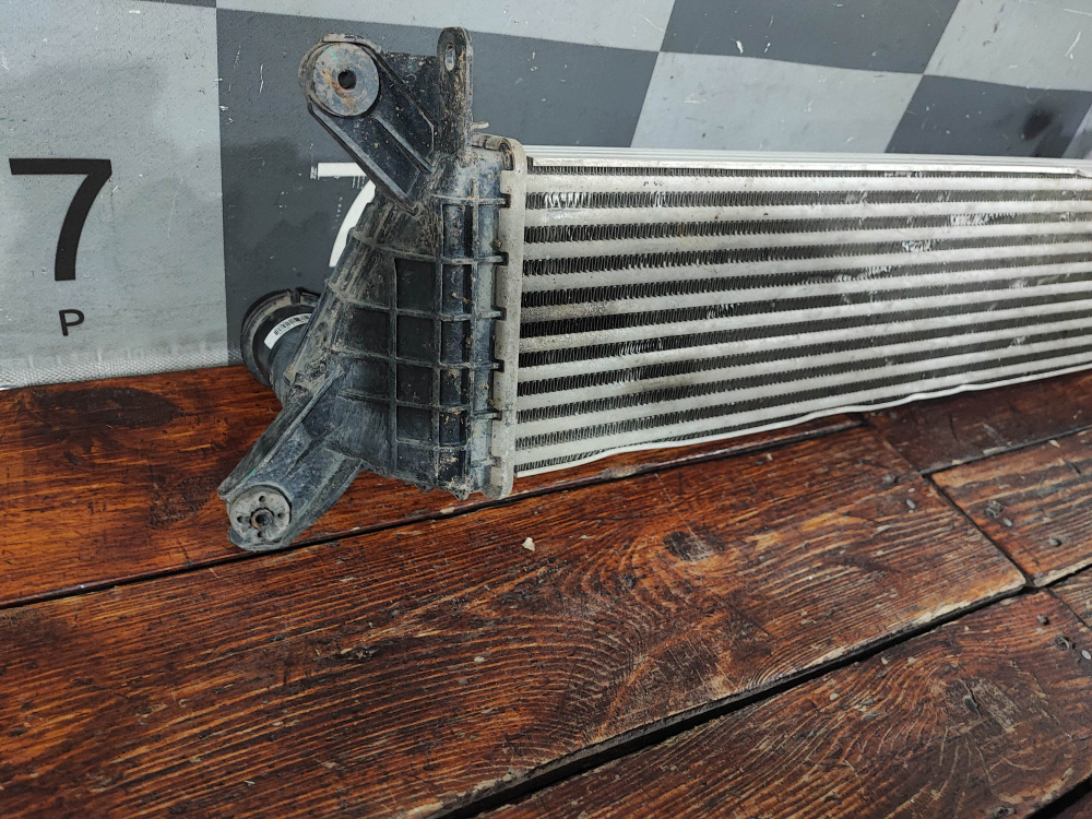 Интеркулер Tank 300 21-нв Б/У Оригинал 1119105XKM01A