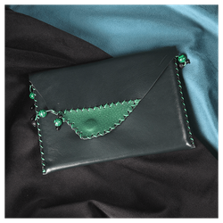 Кожаная обложка на паспорт «Малахитница»