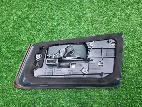 Фонарь левый внутренний BMW 5er G30 (2017-2020)