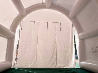 Надувной шатёр для техники белого цвета, 12*8*7 м