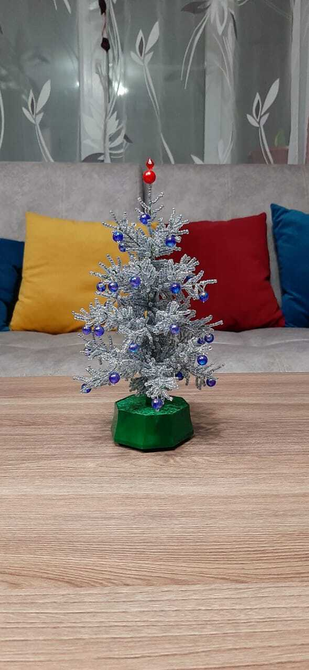 Ёлочка из бисера 23см
