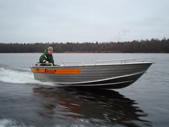Алюминиевая лодка Wellboat-42 NexT румпельное управление