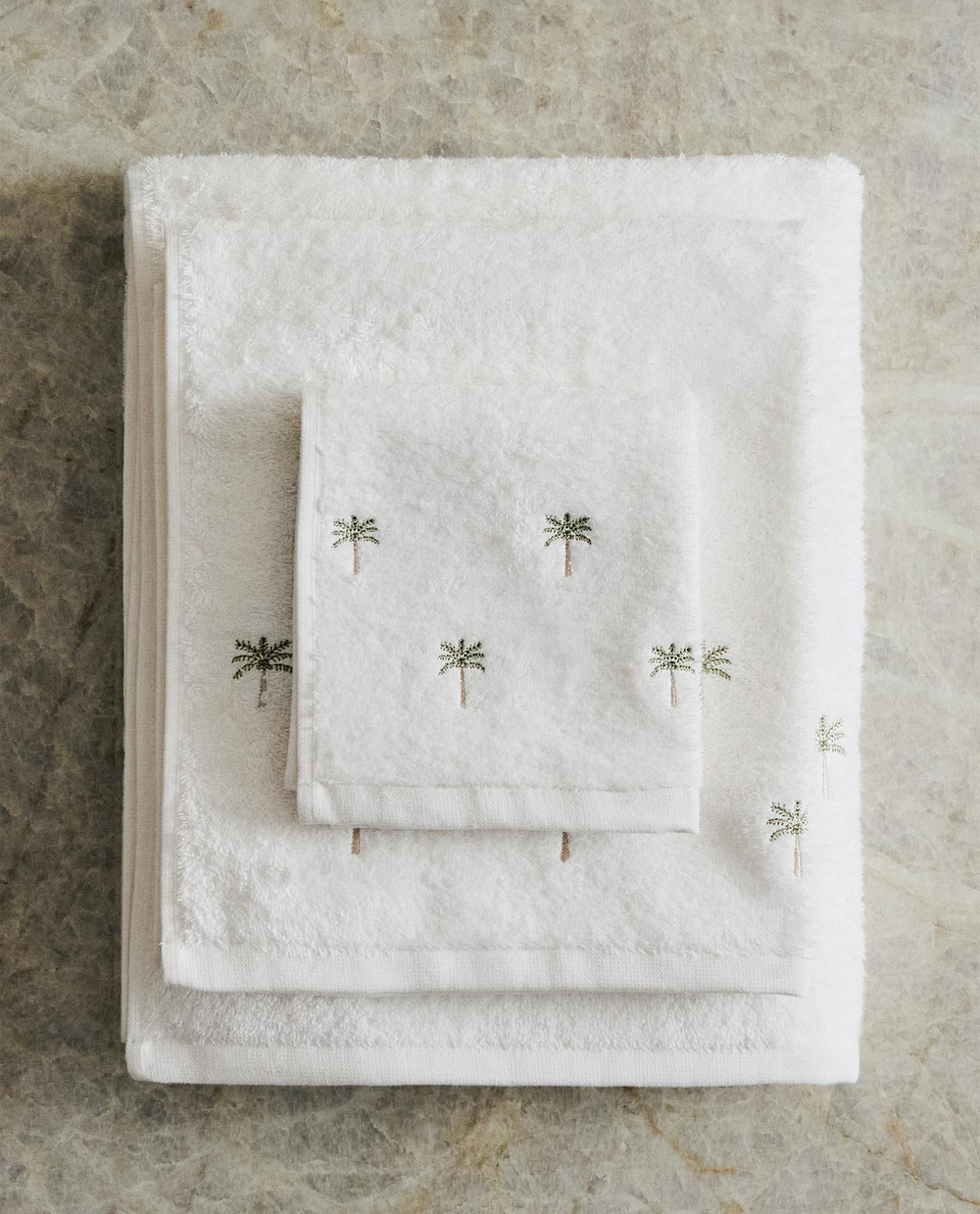Zara Home - Банное полотенце с вышивкой пальмы, белый, 50х90 см