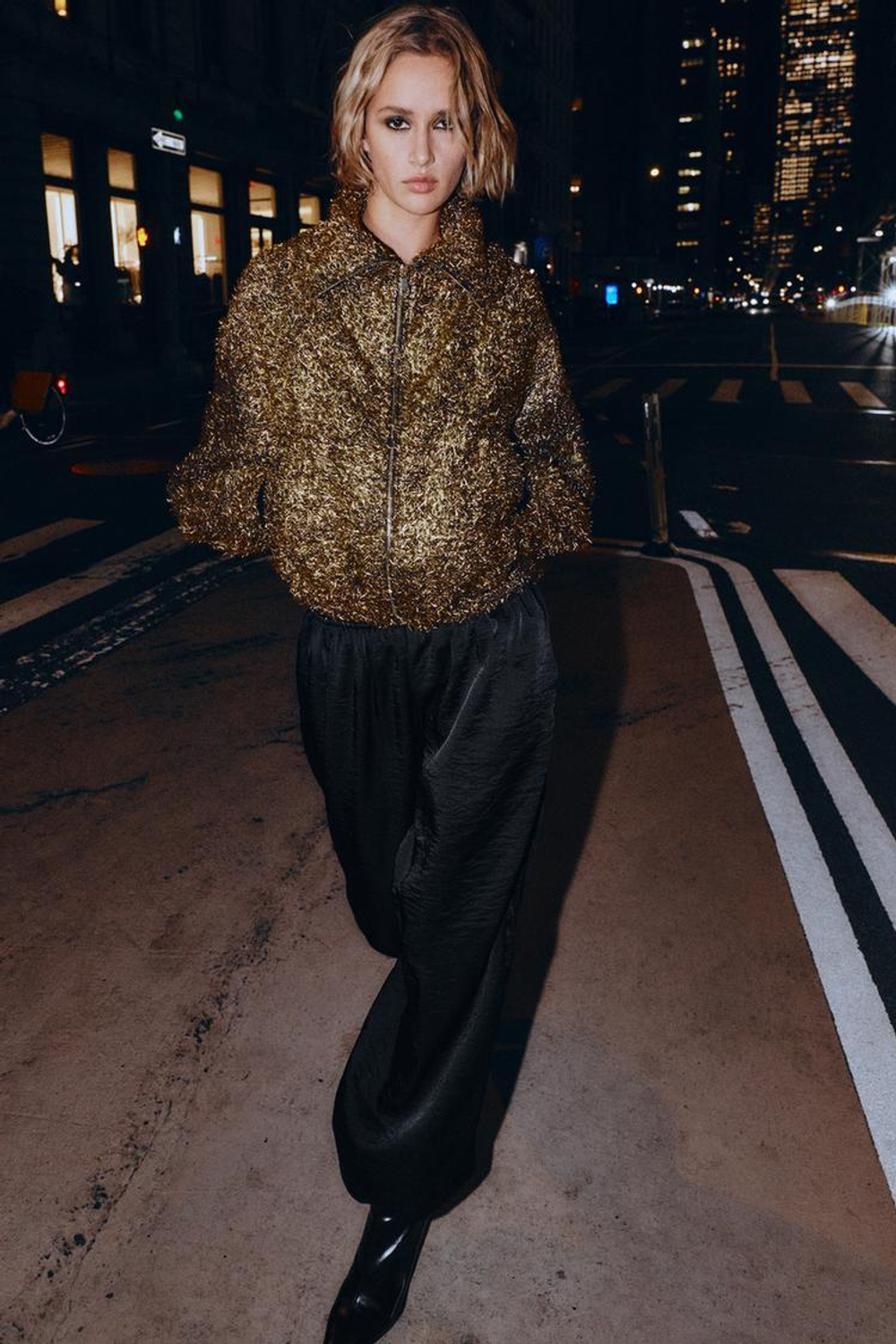 ZARA БОМБЕР С МЕТАЛЛИЗИРОВАННОЙ НИТЬЮ, ЧЕРНЫЙ/ЗОЛОТОЙ