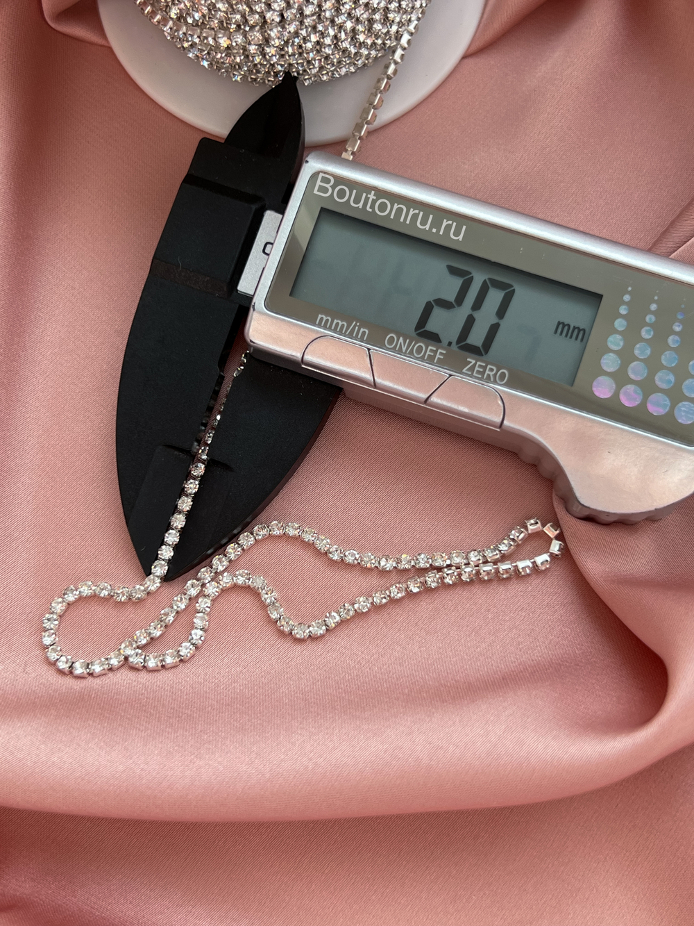Стразовая цепочка / лента серебро