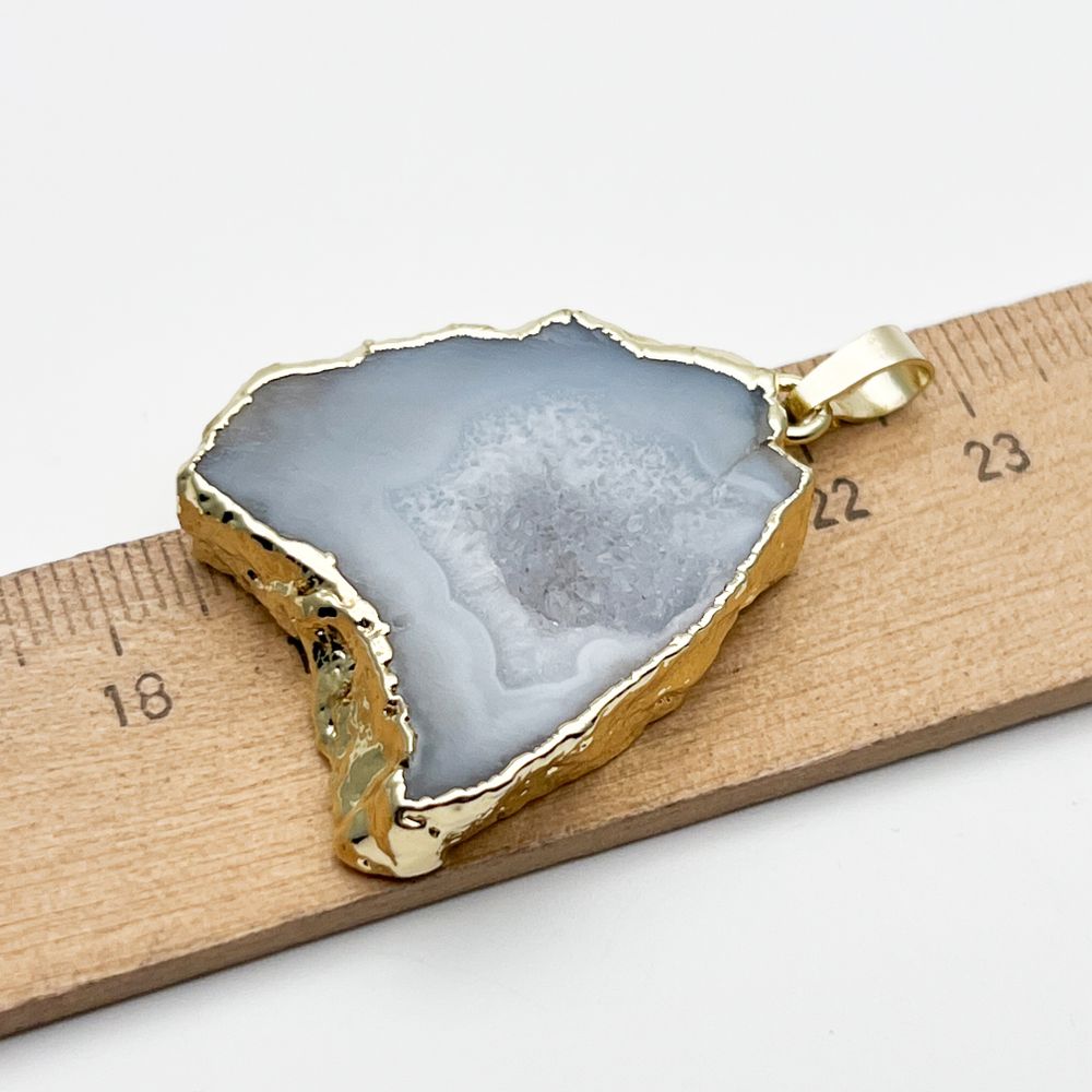 Срез агата в оправе, подвеска, размер камня 33*28 мм, цена за 1 шт