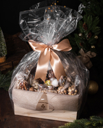 Подарочный набор орехов и сухофруктов в открытом деревянном ящике с двумя ручками №3