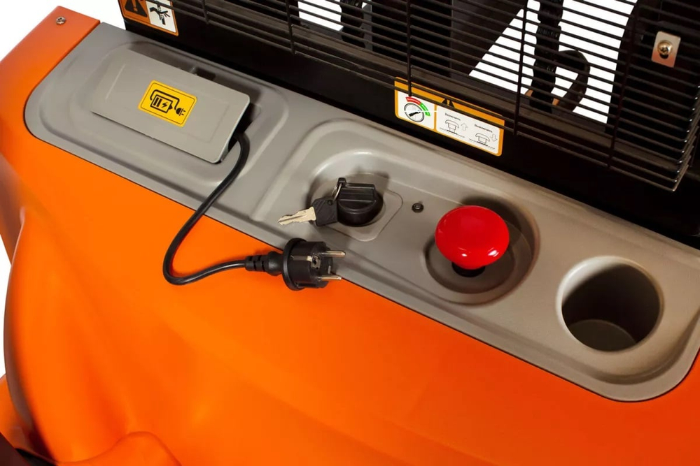 Штабелер электрический самоходный, поводковый 1,5 т - 3 м Вилы: 1150 , Гелевая АКБ, WS1530 SIBLINE