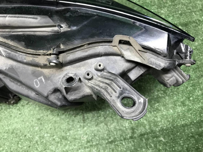 Фара правая Lexus LS 5 (2017-2021) LED