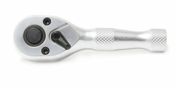 Трещотка реверсивная короткая с накаткой 1/2''(L-135мм 72зуб) RockForce##Rock FORCE RF-802426