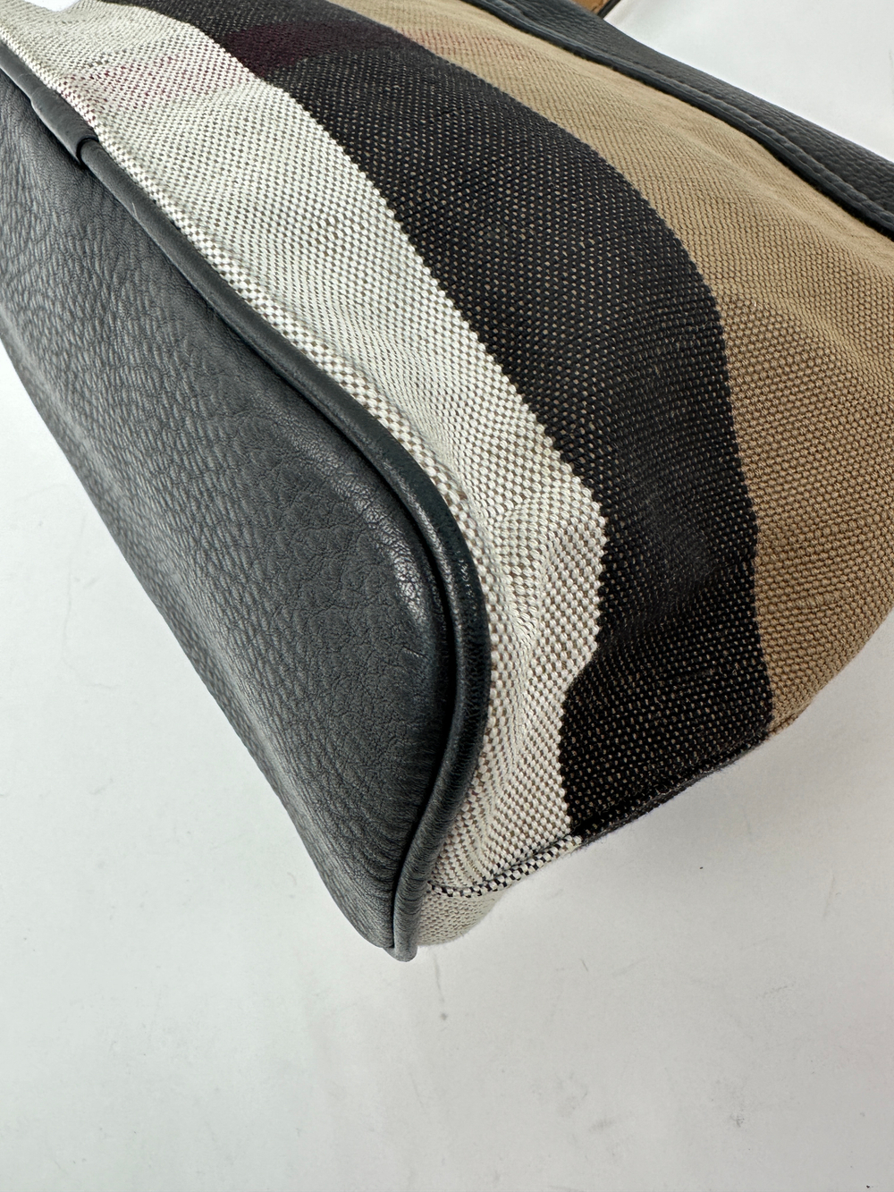 Сумка Burberry Shellwood Crossbody Bag