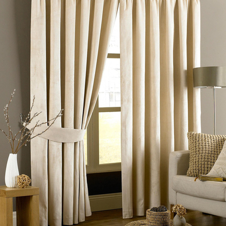 Бархатные шторы матовые кремовые. 200 х 270 см. Арт.: 77706