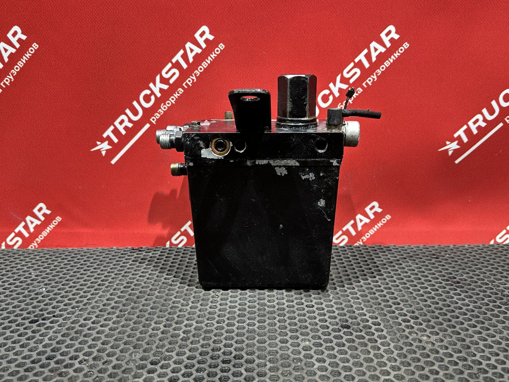 Насос подъема кабины 2023г