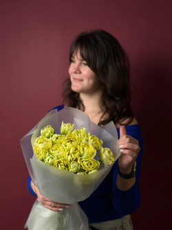 Букет лимонных пионовидных тюльпанов