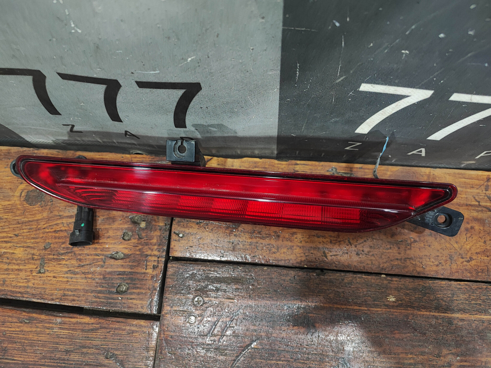 ПТФ задний центральный Omoda C5 22-нв Б/У Оригинал 605000616AA