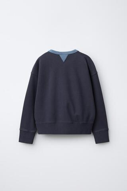 ZARA ТОЛСТОВКА С КОНТРАСТНЫМ ВОРОТНИКОМ И ДЕКОРАТИВНЫМИ ШВАМИ, СИНИЙ