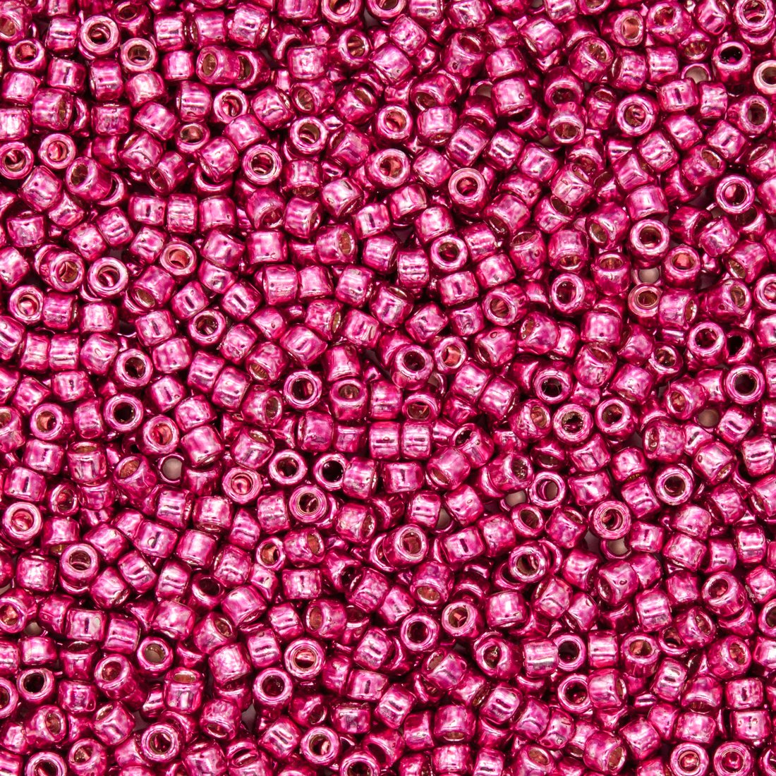 Японский бисер TOHO Treasure (№PF563), непрозрачный глянцевый с металлическим блеском