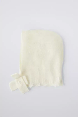 ZARA БАЛАКЛАВА ИЗ ВОЛНИСТОГО ТРИКОТАЖА С ПУГОВИЦЕЙ, ЦВЕТ ЛЬДА