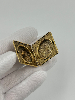 Накладка на пуговицу Локет