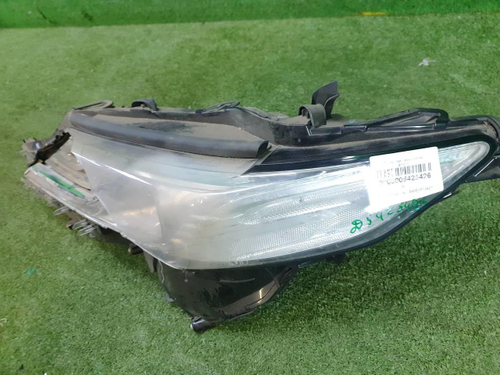Битая Фара левая Toyota Camry XV70 (2017-2021) LED