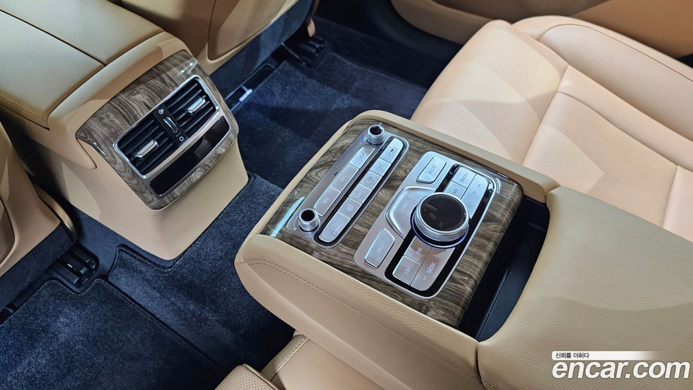 Kia The K9 (Quoris/K900) 3.8 GDI AWD (12.2020)