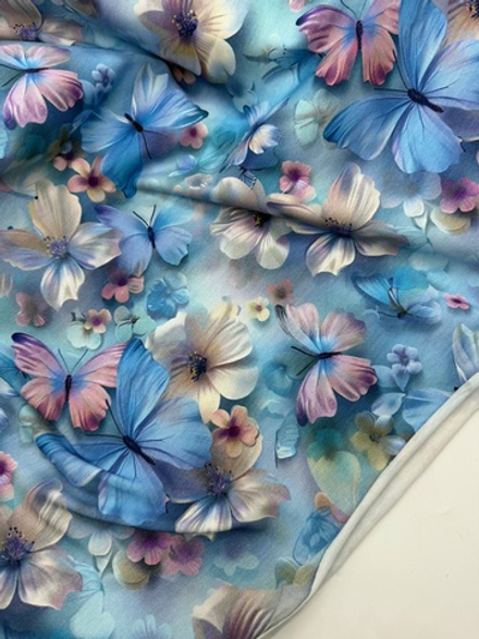 Голубые бабочки