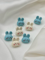 Пуговицы "Зайки" бежевые (молочные)