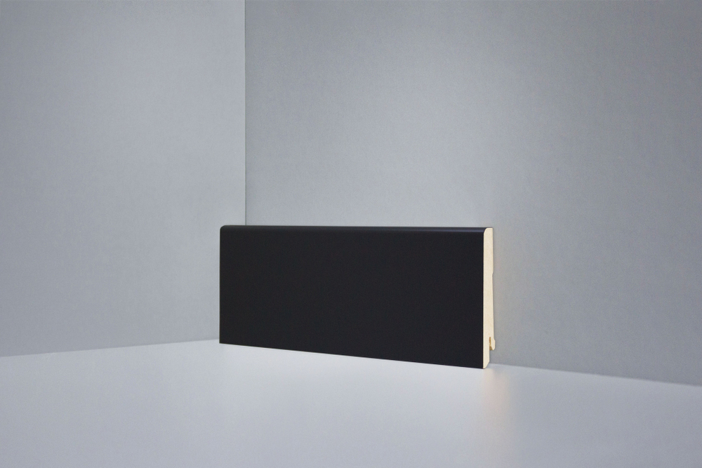 Плинтус напольный чёрный МДФ U101-80 80X16X2050 мм Deartio / Ликорн