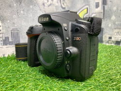 Nikon D90 34.000 кадров