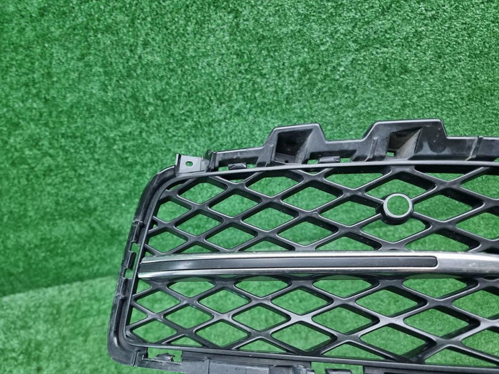 Решетка переднего бампера Genesis G80 (2020-2024)