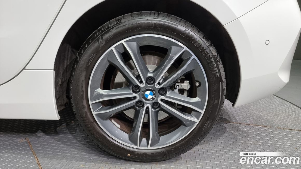 BMW 1 Series (F40) 120i Sports (02.2022)