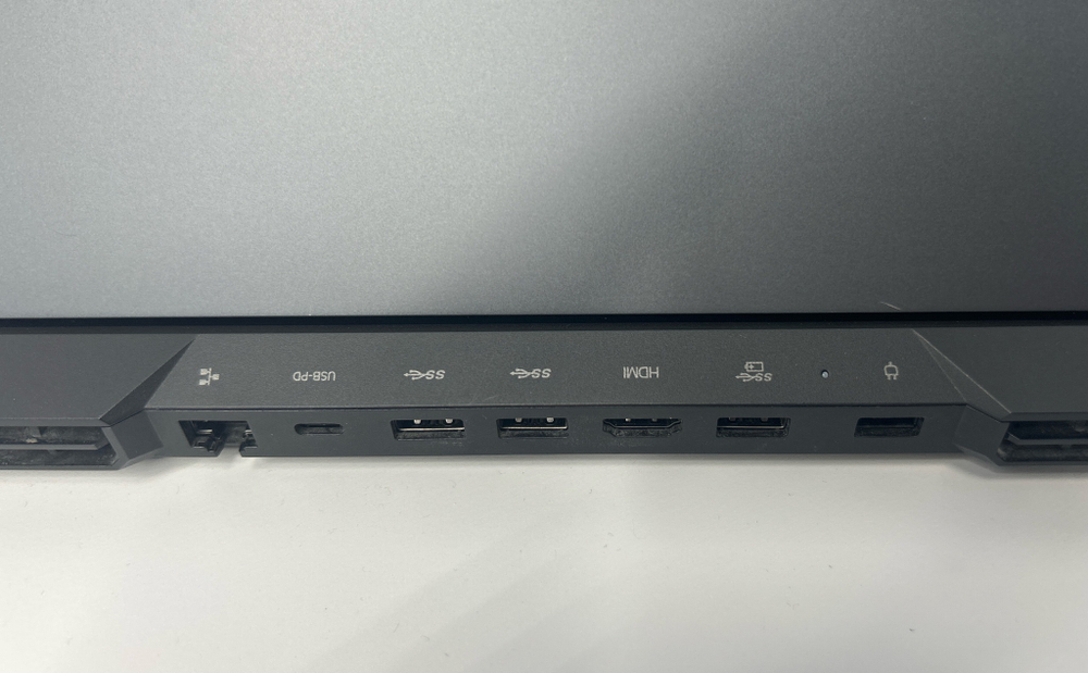 Ноутбук Lenovo Legion 5 Pro 16ACH6H (82JQ000TRK) 16"/AMD Ryzen 7 5800H/RAM 32GB/SSD 1024GB/GeForce RTX 3060 6GB/2560*1600/IPS/DOS/Подсветка кл-ры: RGB/черный. Состояние: C1