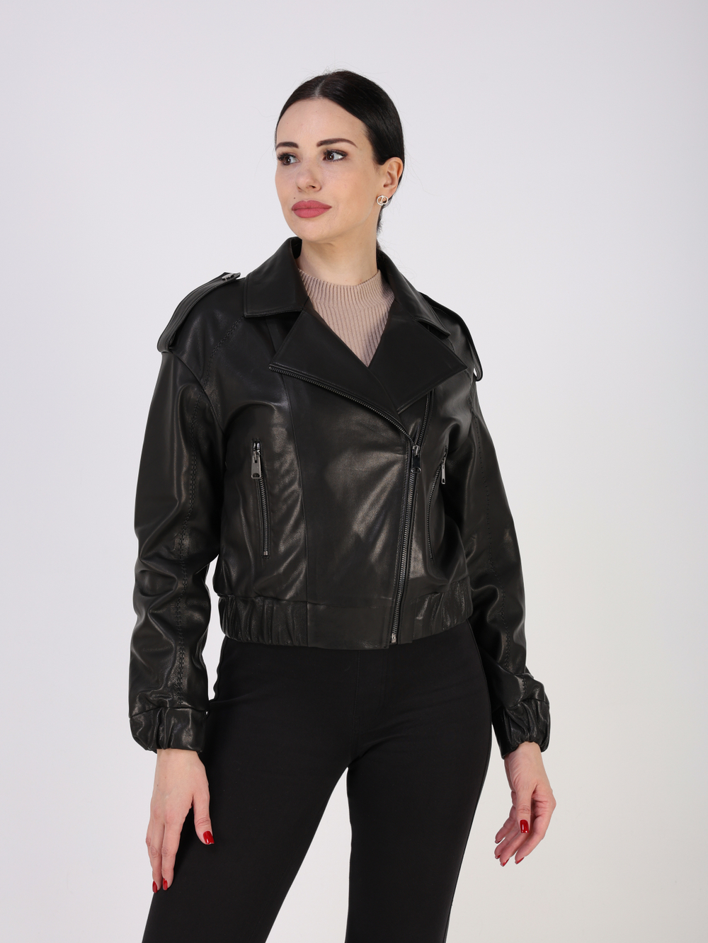 Кожаная куртка демисезонная косуха