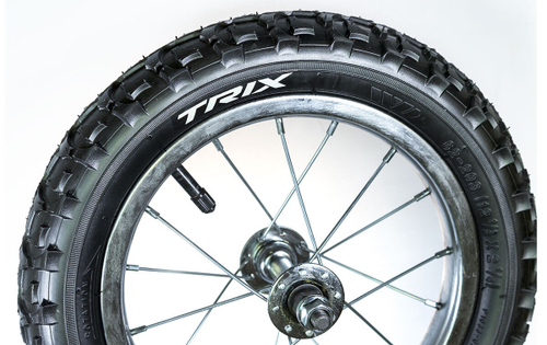 Колесо переднее 12 в сборе стальной хромированный обод, передняя втулка, камера, покрышка Compa