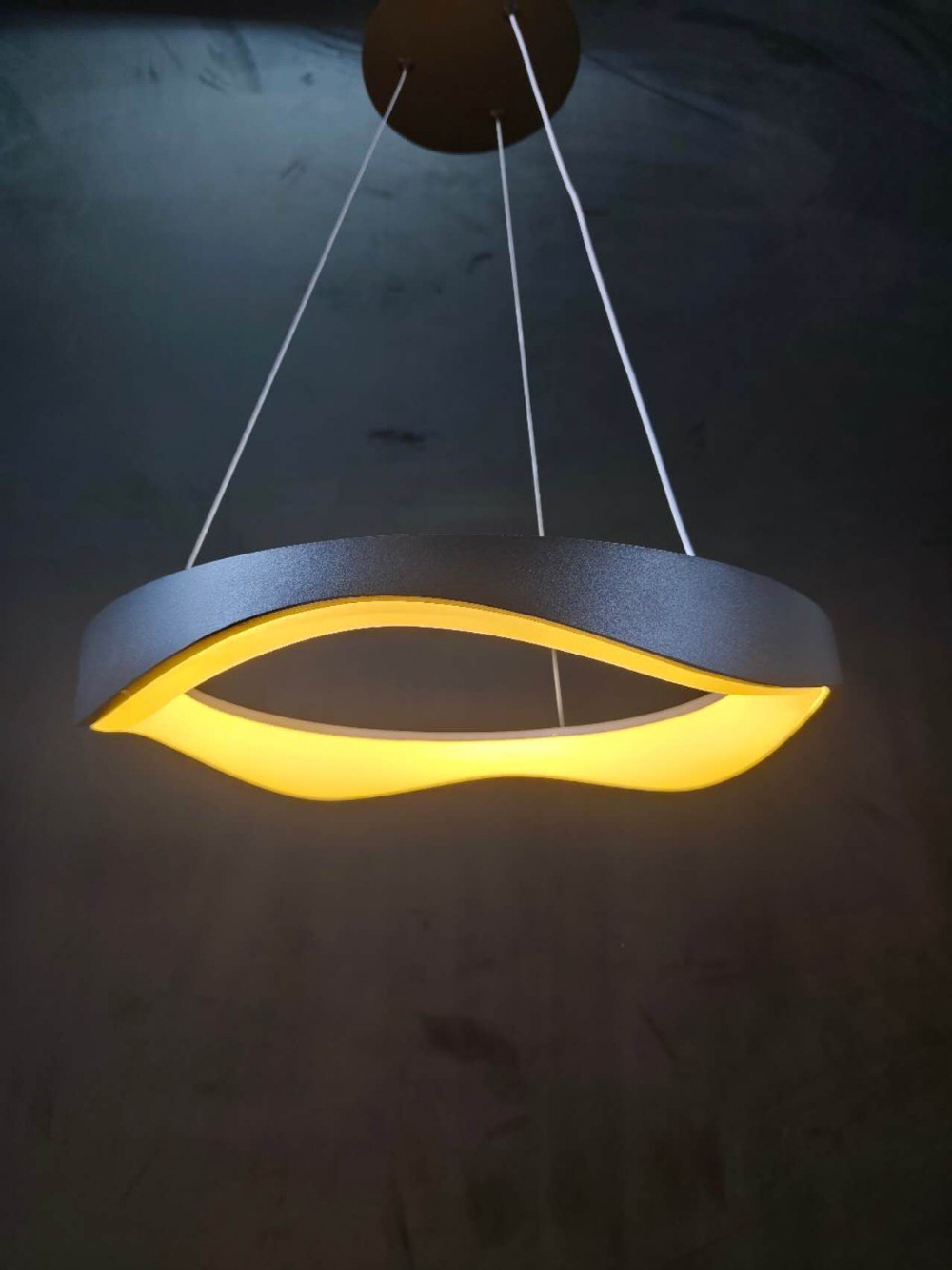 Люстра подвесная светодиодная Lanbos Melty, 120 Вт LED, до 25 кв м, черная
